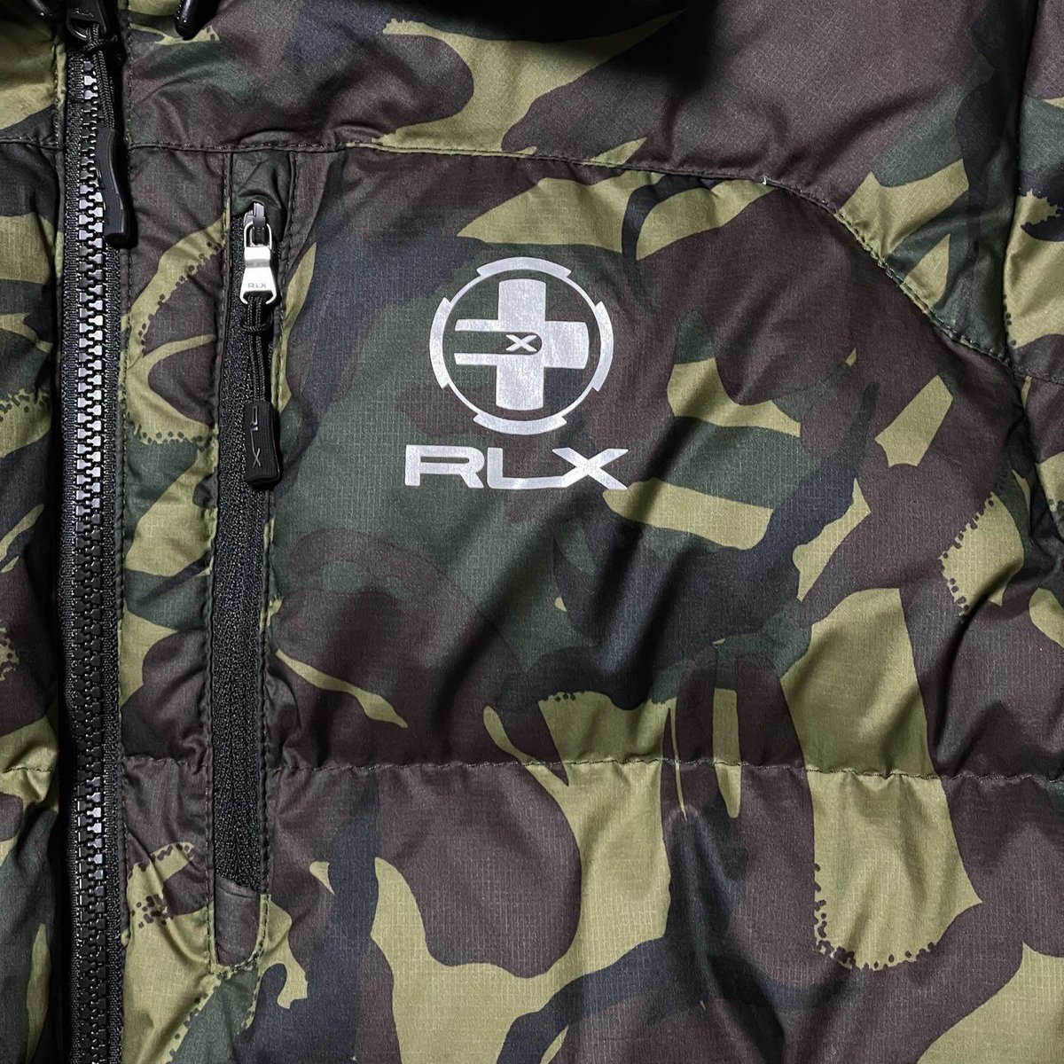 RLX ダウン　ジャケット　カモフラ RLX RALPHLAUREN 