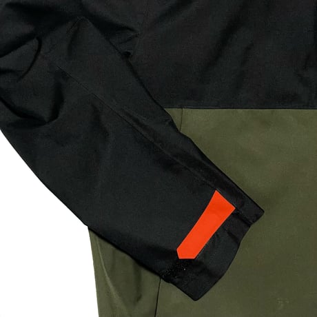 POLO RALPHLAUREN　"PERFORMANCE" MOUNTAIN NYLON JACKET