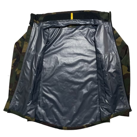 POLO RALPHLAUREN　"PERFORMANCE" NYLON JACKET