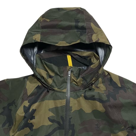 POLO RALPHLAUREN　"PERFORMANCE" NYLON JACKET