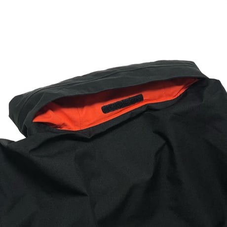 POLO RALPHLAUREN　"PERFORMANCE" MOUNTAIN NYLON JACKET