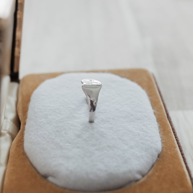 H*】様 超希少 イギリス バーミンガム ヴィンテージ シグネットリング ブラッ 英国製 1978年 ヴィンテージ】シルバー シグネットリング ホール