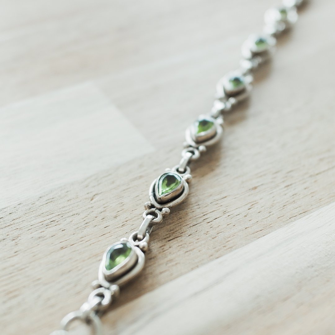 1990年代 ヴィンテージ】シルバー ＆ ペリドット ブレスレット s27