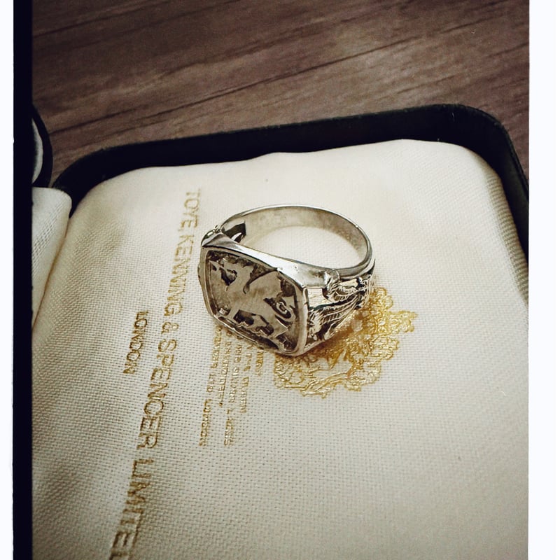 英国製 1978年 ヴィンテージ】シルバー シグネットリング ホールマーク