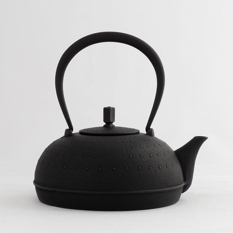 岩清水久生さん（空間鋳造）の南部鉄瓶 Sayu（小）ピュアブラック