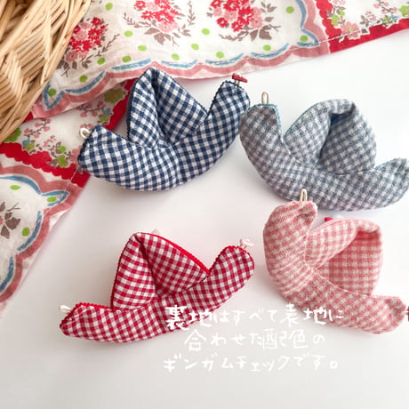 さくらんぼ刺繍入りポンチョ