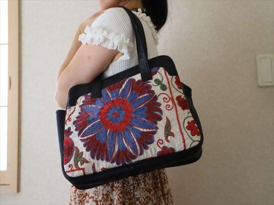 スザニ　刺繍　バッグ　ウズベキスタン製 スザンニ(スザニ) トートバッグ｜マライカ公式通販