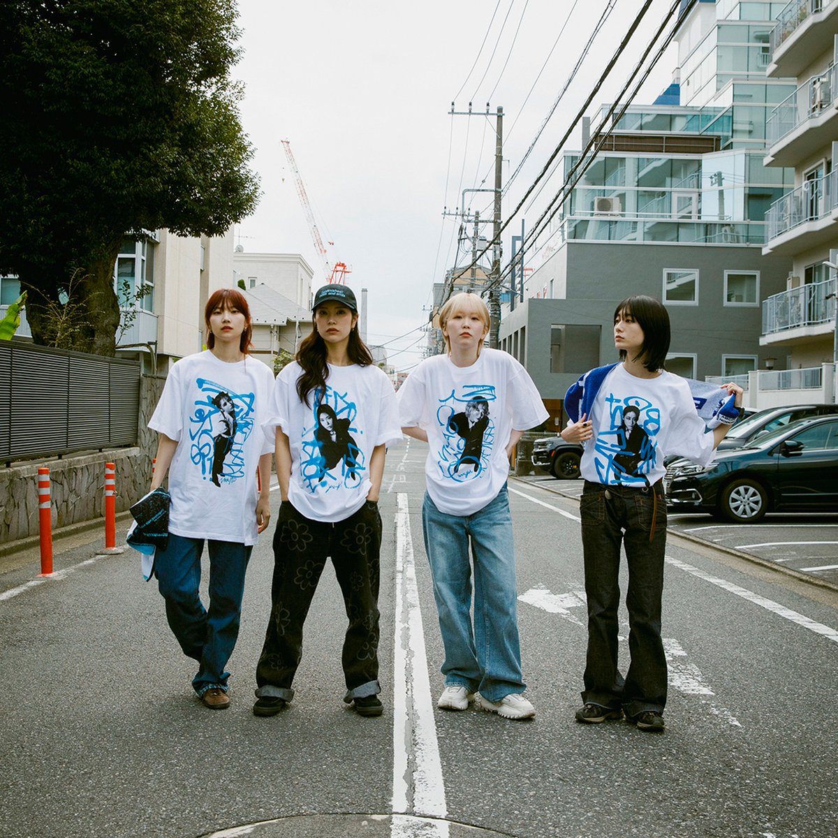 レア】ExWHYZ サイン入りタオル レア】ExWHYZ サイン入りタオル