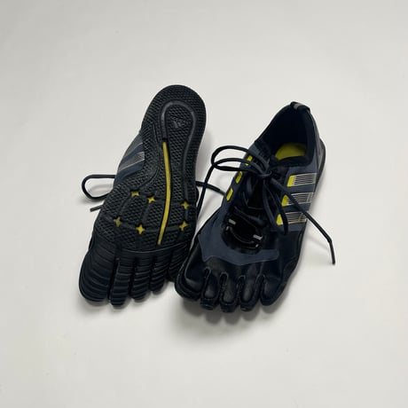 ADIDAS adipure five fingers shoes