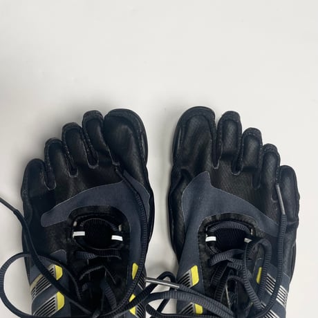 ADIDAS adipure five fingers shoes