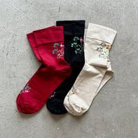 yahae sui | Organic Cotton Rubber Free Flower Socks