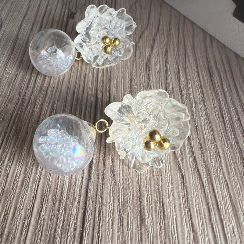 シャボン玉とお花のピアス | me,llow