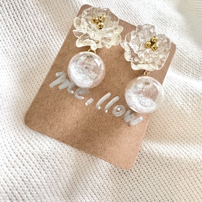 シャボン玉とお花のピアス | me,llow