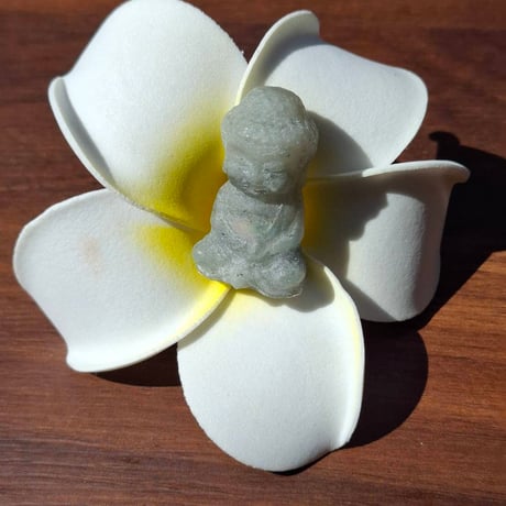 Cosmic Insight✨ラブラドライト✨Mini Buddha Statue