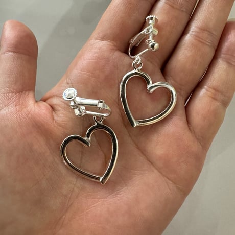 【受注制作】ハートsilverイヤリング・ピアス(小さめ)