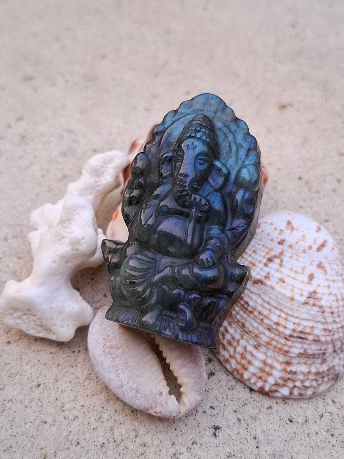 天然石ラブラドライトのガネーシャ　ご購入前に在庫確認必要G.93 光と知恵】ラブラドライトのガネーシャ | エストレーラストーン