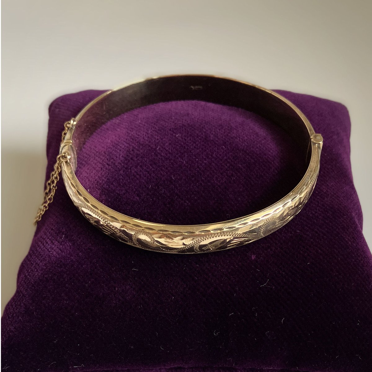 ヴィンテージ　アンティーク　ジュエリー　9k バングル　9金　ブレスレット 楽天市場】グッドウィル アンティーク ジュエリーゴールド バングル 9