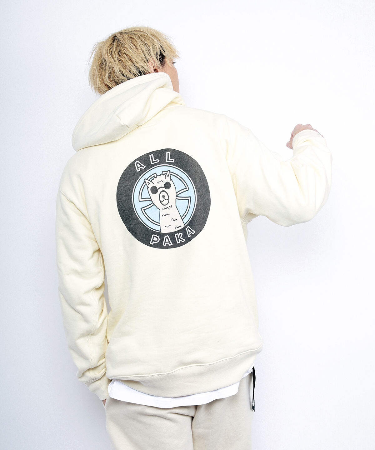 輝く高品質な LINNE～輪廻～×岩城直弥 パーカー Hoodie（ブラック