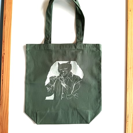 ロウソクに火を灯す少猫　トートバッグ