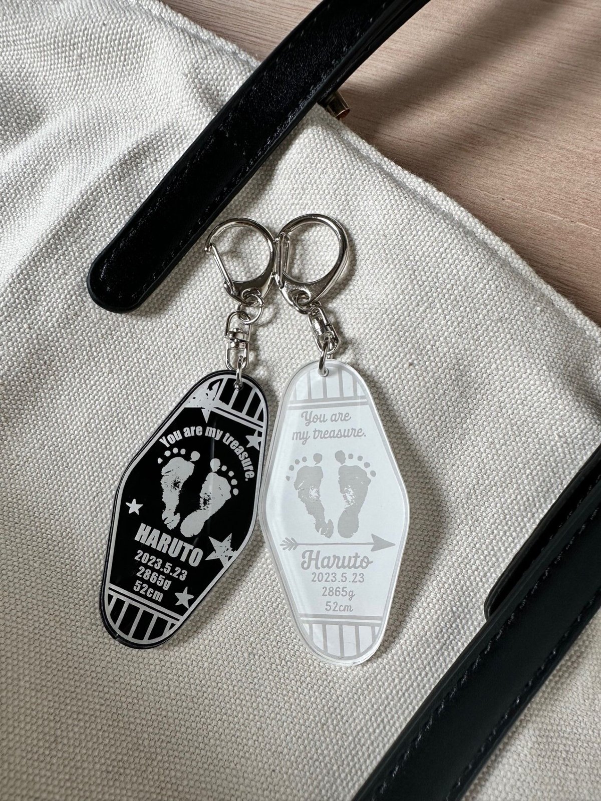 手形・足形 記念 赤ちゃん アクリルキーホルダー | SUNAASOBI