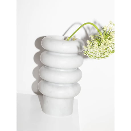 Affinità Elettive Ottilie white vase