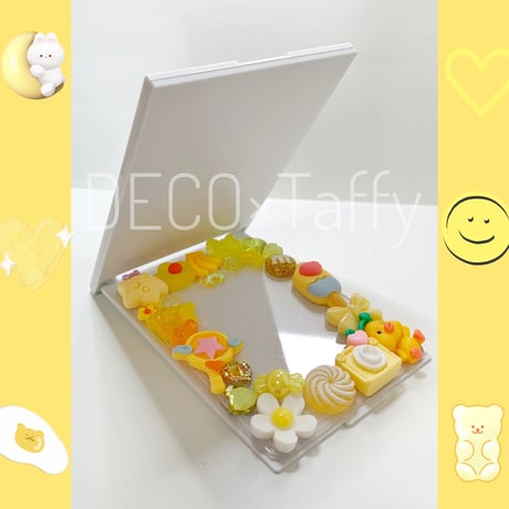 💖現品販売💖　B8デコトレカケース付き折りたたみミラー(イエロー)