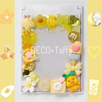 💖現品販売💖　B8デコトレカケース付き折りたたみミラー(イエロー)