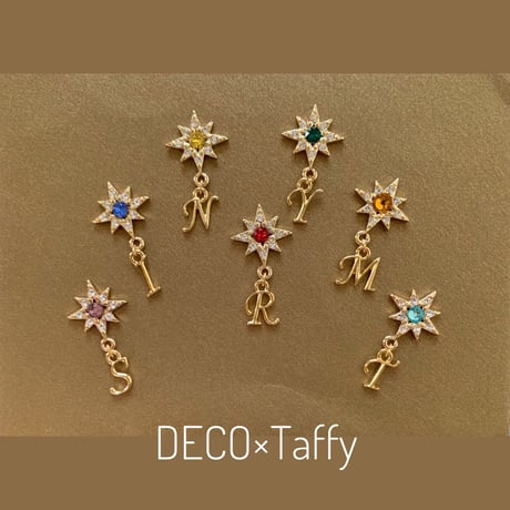 🌈１０カラーとナンバー/イニシャルが選べる♫  　A＊スターチャームピアス/イヤリング⭐️  (片耳用)