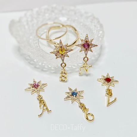 🌈９カラーとナンバー/イニシャルが選べる♫  　B＊スターチャームピアス/イヤリング⭐️  (片耳用)