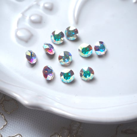 スワロフスキー Vカット ss24