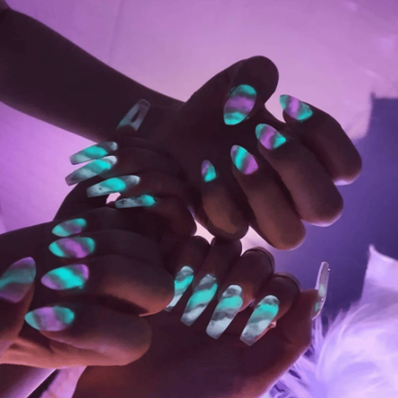 the pillows バスター君 ポーラーベア（蓄光=暗い所で光る）バージョン 2025年最新】ピロウズバスターの人気アイテム - メルカリ