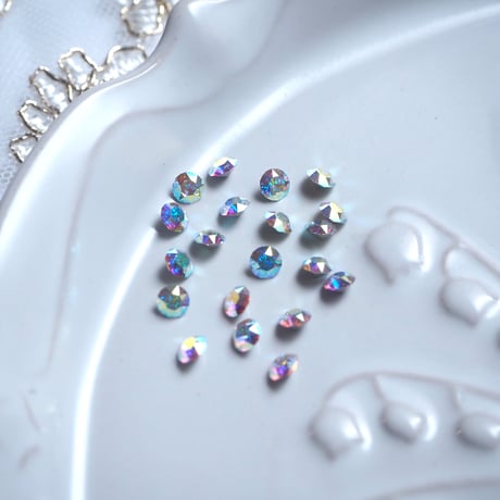 スワロフスキー Vカット ss16