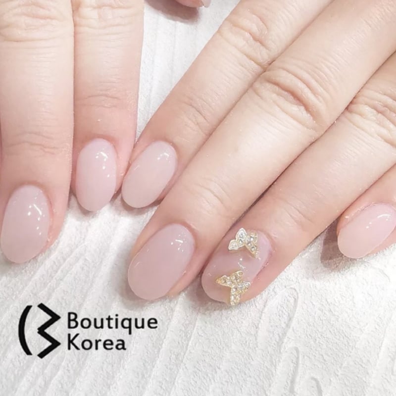 レジン蝶々　蝶々パーツ　モチーフパーツ　ネイルパーツ 立体樹脂蝶パーツ 樹脂貼付けパーツ ネイルパーツ レジン封入