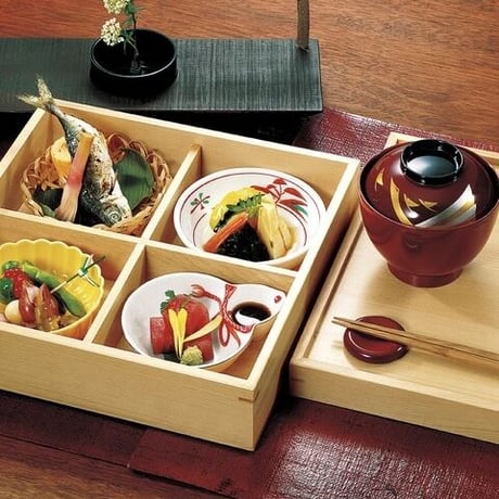 檜・松花堂弁当（重ね蓋）《日本製》