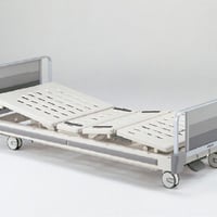 パラマウントベッド 　電動介護ベッド　5000シリーズ中古　●センターロック採用　除菌・消臭済み