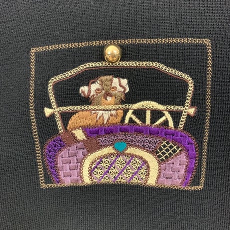 古着　ヴィンテージ　ニット　刺繍　ロゴ　アニマル　ウール　セーター　黒