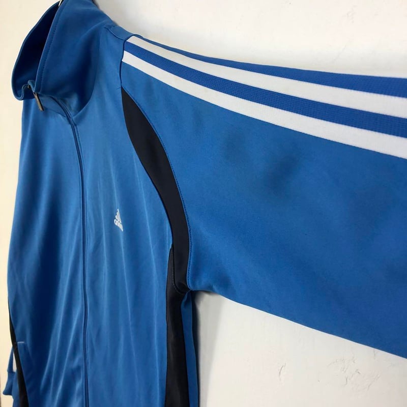 アディダス 刺繍 ロゴ 袖ライン トラックジャケット ジャージ 水色