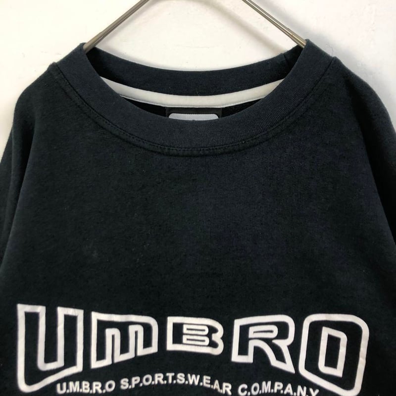 UMBRO アンブロ スウェット トレーナー プリント ロゴ 黒 | PEACE TOWN