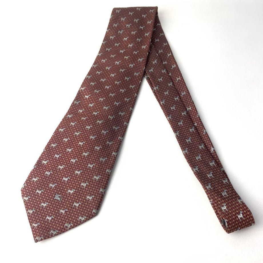 697f35176c5f9eab805d51ee