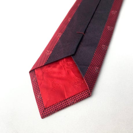 MCM イタリア製　ロゴ　刺繍　総柄　シルク　ネクタイ　赤