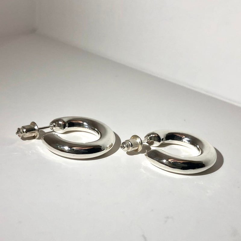 P-1 シルバー　925 SILVER フープピアス　刻印　両耳　布袋付 シルバー 925 SILVER フープピアス 刻印 両耳 布袋付 | PEACE TOWN