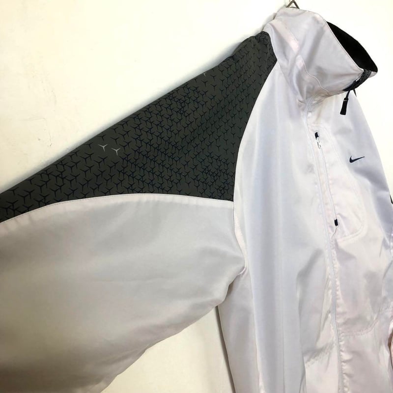 ナイキ ジャージ トラックジャケット 刺繍 ロゴ 白 | PEACE TOWN
