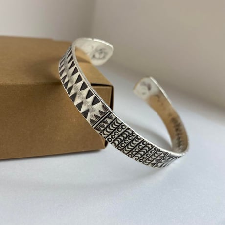 KARENSILVER カレンシルバー　カレン族　バングル　ブレスレット　ハンドメイド　925