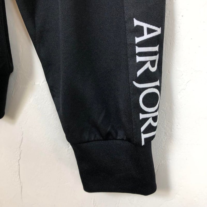 ナイキ エアジョーダン ジャージ トラックジャケット 刺繍 ロゴ 黒