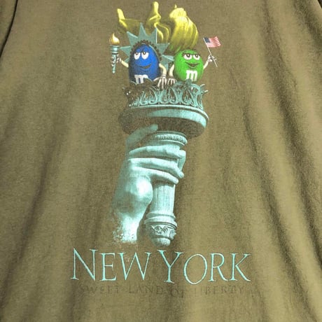 m&m's エムアンドエムズ　NEW YORK  ビッグプリント　Tシャツ　キャラT　カーキ