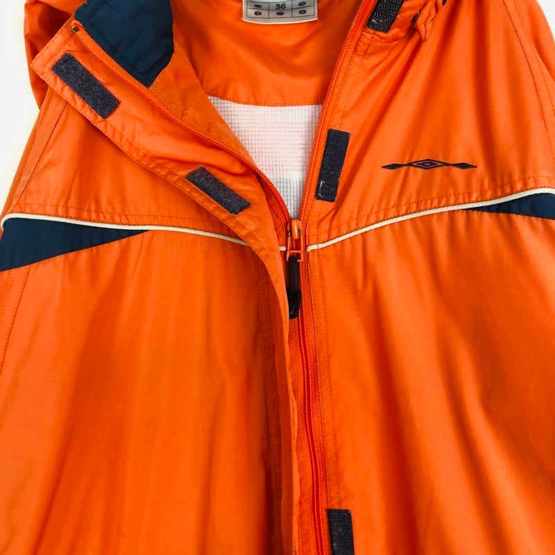 アンブロ マウンテン パーカー 刺繍 ロゴ ジャケット オレンジ | PEACE