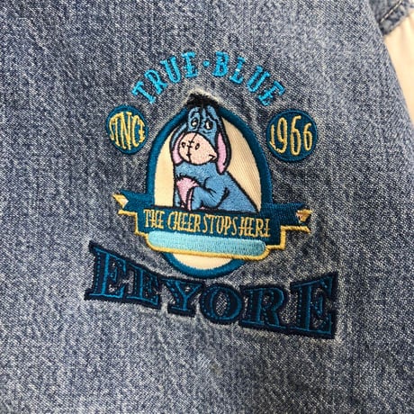 ディズニー　イーヨー　デニム　ジャケット　スタジャン　刺繍　ロゴ