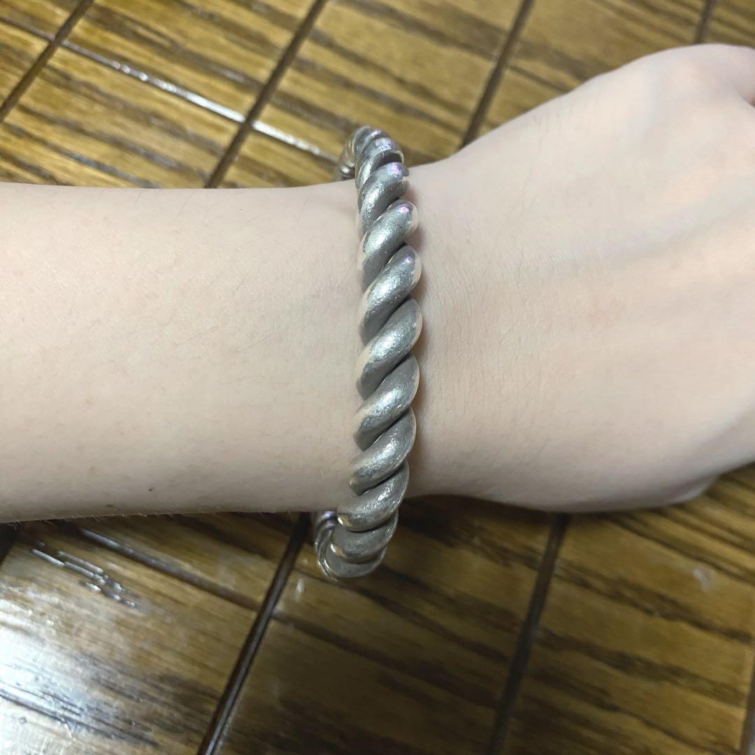 カレンシルバー　カレン族　ツイスト　重量　バングル　ブレスレット　布袋付　925 KARENSILVER カレンシルバー カレン族 ツイスト 重量 バングル