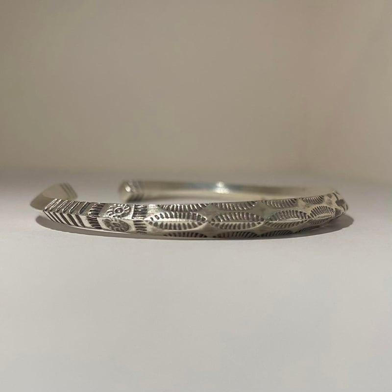 KARENSILVER カレンシルバー カレン族 バングル ブレスレット