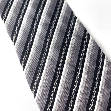 FENDI フェンディ　ストライプ　シルク　ネクタイ　黒